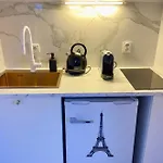 Tour Eiffel Passy Quai De Seine Paris